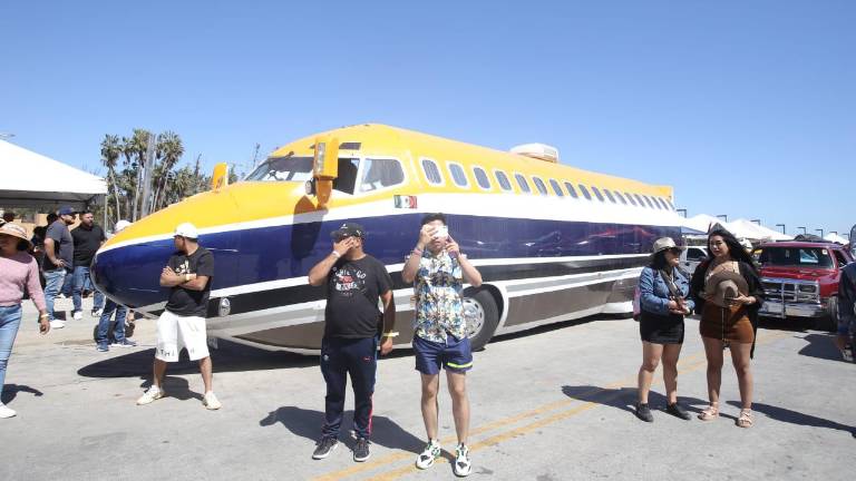 La Troca-Avión fue una de las sensaciones del evento.
