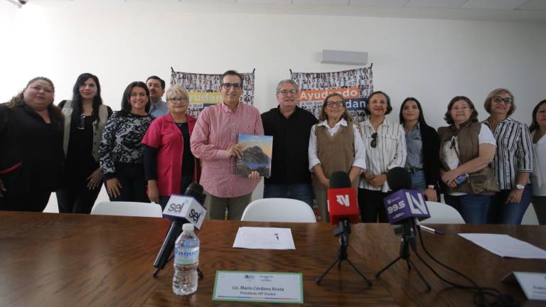 El presidente de la Junta de Asistencia Privada Sinaloa, Mario Córdova Arista, se reunió con representantes de las instituciones de la zona sur del estado y medios de comunicación.