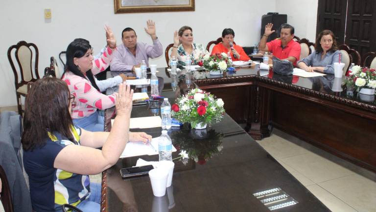 Sesión de Cabildo donde se aprobó la renuncia de la Alcaldesa Claudia Liliana Valdez Aguilar.
