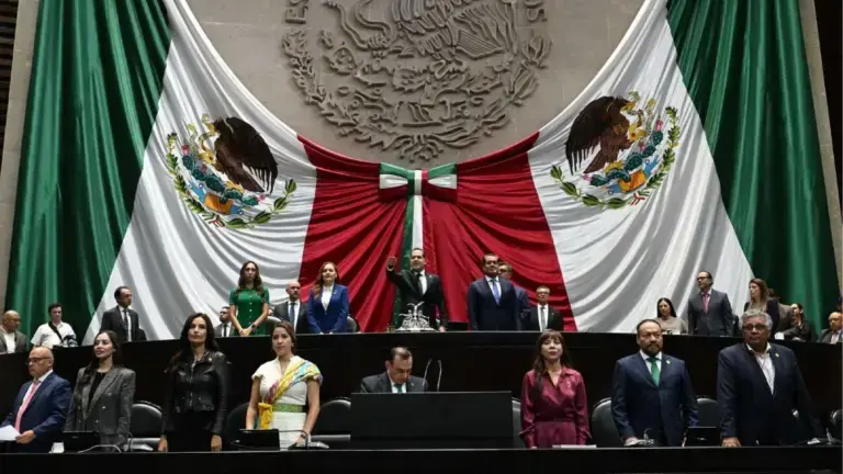 En la discusión del Paquete Económico 2027 podría incluirse el ajuste de impuestos en productos con sodio y bebidas alcohólicas.