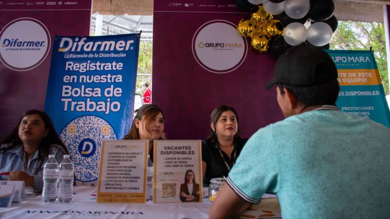 Con la participación de más de 35 empresas, este viernes se realizó la Feria del Empleo en Culiacán, donde se ofertaron alrededor de 500 vacantes.
