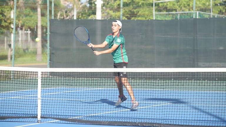 Impone su categoría Rodrigo Gárate en Torneo de Tenis Garley