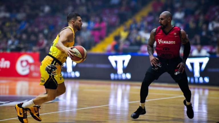 La Nobleza inclinó la balanza con un contundente segundo cuarto.