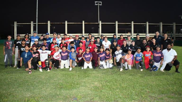 Con apoyo de figuras locales, buscan conformar una selección competitiva rumbo al próximo año.