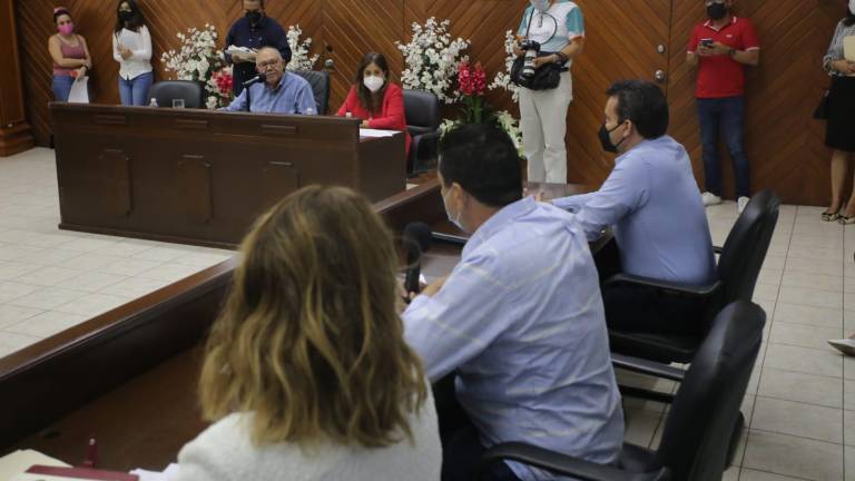 Se reúne Alcalde de Mazatlán en privado con regidores, ante rechazo a sus propuestas de nombramientos en el Cabildo