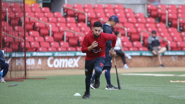 El receptor Christopher Escárrega reportó este domingo a Venados de Mazatlán.