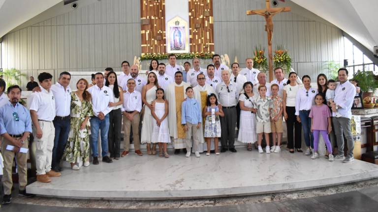 Miembros de la Asociación de Agricultores del Río Culiacán realizan su tradicional misa.
