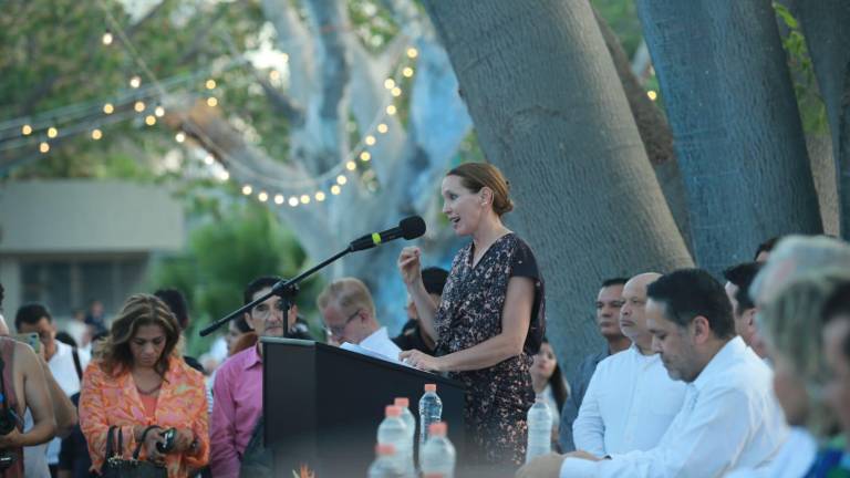 Tatiana Bilbao, arquitecta mexicana, y encargada de la construcción del Gran Acuario Mazatlán, Mar de Cortés.