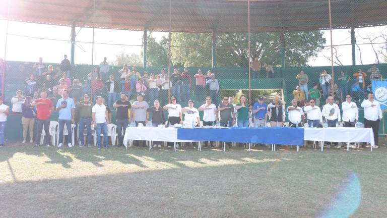 La temporada 2025-2026 de la Liga de Beisbol Infantil y Juvenil del Club Deportivo Peli-kanos se puso en marcha de manera formal.