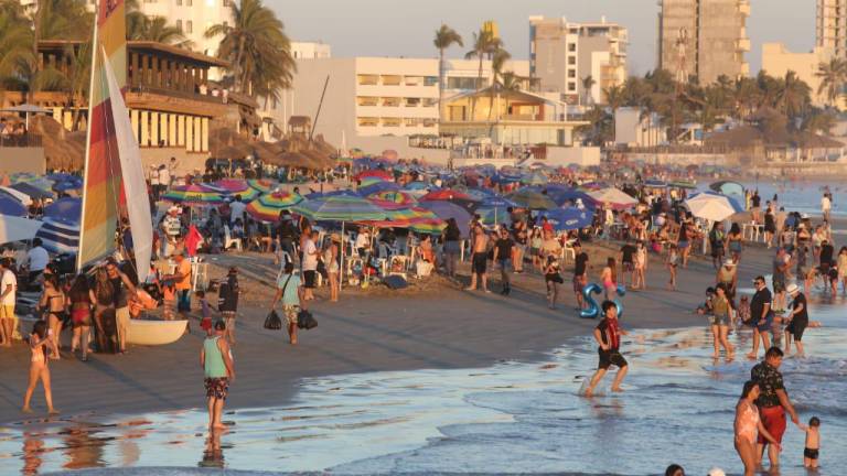 Visitan Mazatlán 234 mil personas; se llega al 70% de ocupación hotelera en Semana Santa