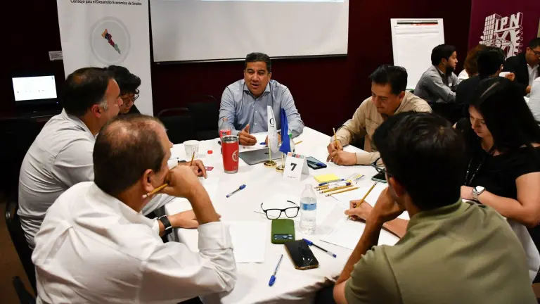 Representantes de empresas, academia, sociedad civil y gobierno participan en las mesas de trabajo de la estrategia Sinaloa 10+ impulsada por Codesin.