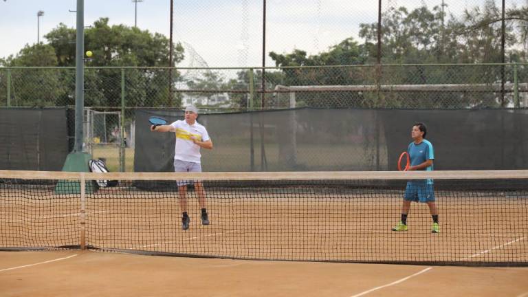 Surgen campeones en el Torneo de Tenis del Pavo 2021 del Club Muralla