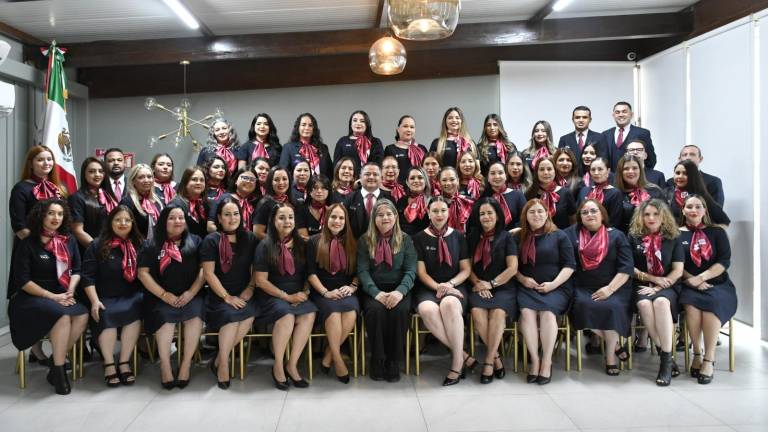 El IMSS en Sinaloa celebró el 48 aniversario del personal TAOD con un reconocimiento a su labor diaria.