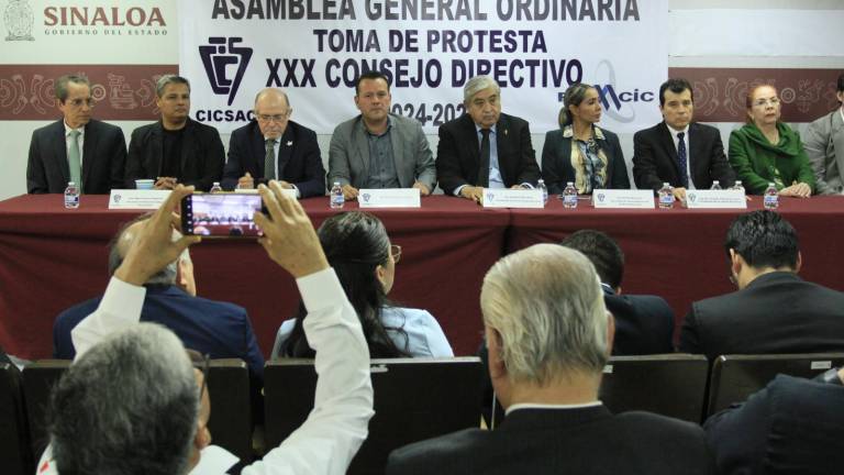 Rinde protesta nueva dirigencia de Ingenieros Civiles de Sinaloa