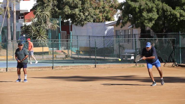 Suman Herrera y Villasana su segundo triunfo en la Copa Carnaval de Tenis Racquet Club Las Gaviotas
