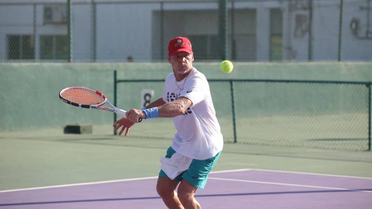 Mark Stoffels sigue firme rumbo a la final.