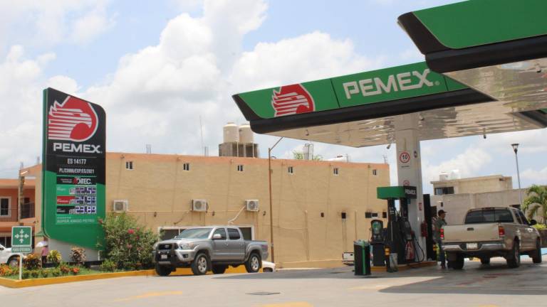 Son en total cinco las gasolineras que operan en la cabecera municipal, mismas que mantienen a la alza sus precios.