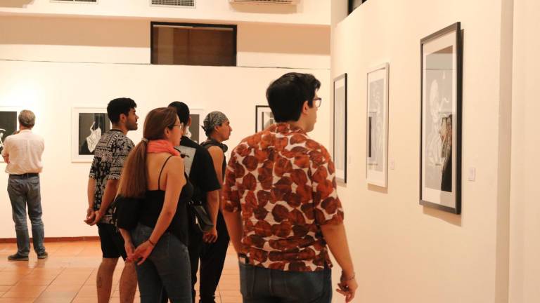 En la Galería Antonio López Sáenz del Museo de Arte de Mazatlán fue inaugurada la exposición “Subconsciente: conexión universal”, del arquitecto y artista visual Sayil Moes.