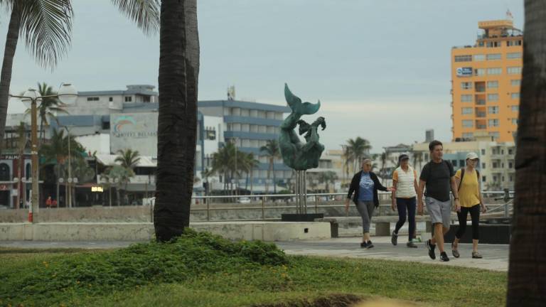 Para el municipio de Mazatlán se pronostican para lo que resta del año temperaturas máximas de 27 grados.