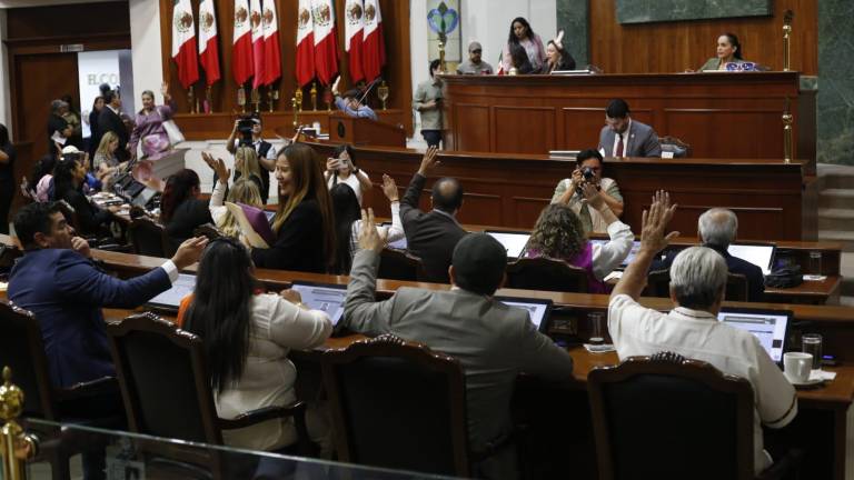 El Congreso de Sinaloa aprobó otra reforma al Código Penal en el que se permitirá investigar a quien tenga un vehículo robado sin que haya denuncia de por medio.