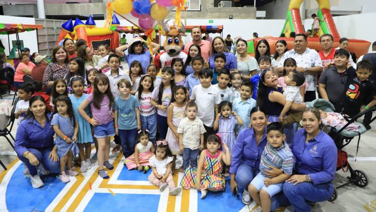 Una divertida tarde pasaron hijos de integrantes del Colegio de Ingenieros Civiles de Mazatlán, A.C., en el festejo organizado en su honor.