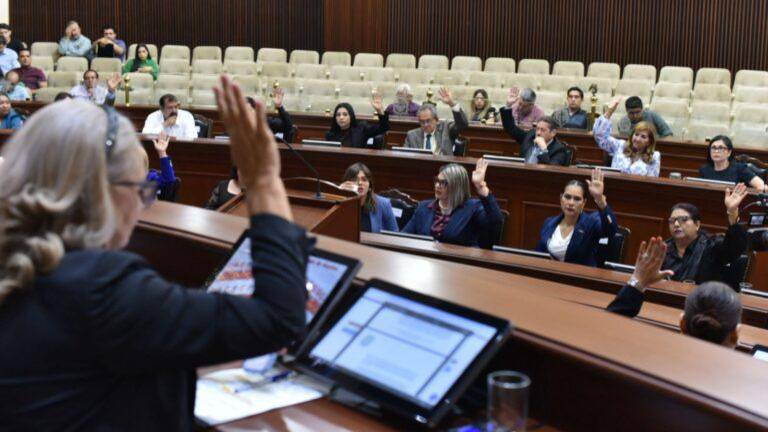 El Congreso de Sinaloa aprobó la remoción de la titular de la Unidad Técnica de Evaluación.