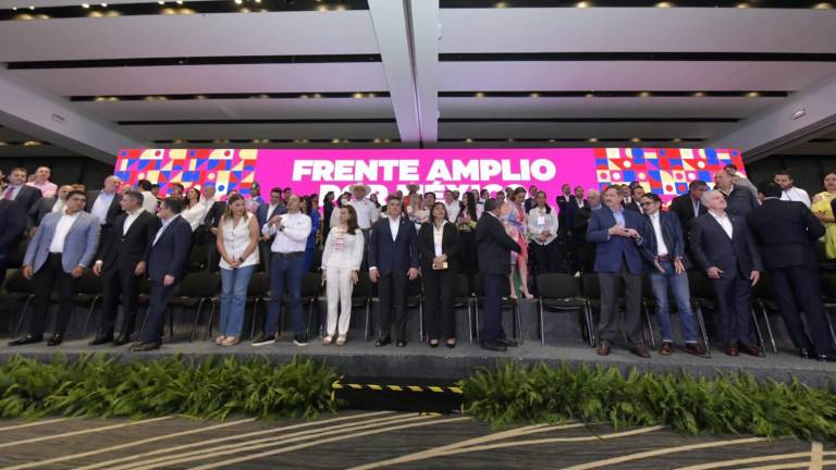 La alianza integrada por PAN, PRI y PRD, anunció la creación del Frente Amplio por México para iniciar su proceso para elegir a su candidato presidencial para 2024.