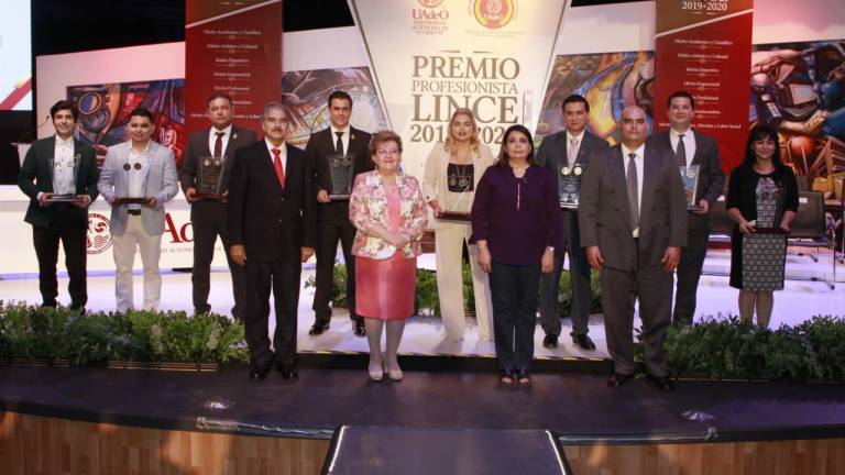 Entrega UAdeO reconocimientos a sus mejores linces de 2019 y 2020