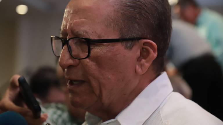 Feliciano Castro Meléndrez aseguró que el Gobierno estatal trabaja en coordinación con autoridades y empresarios para fortalecer la seguridad y proteger la imagen de Mazatlán.