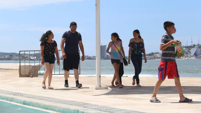 Demanda de turistas a Mazatlán no baja, pese al Covid-19