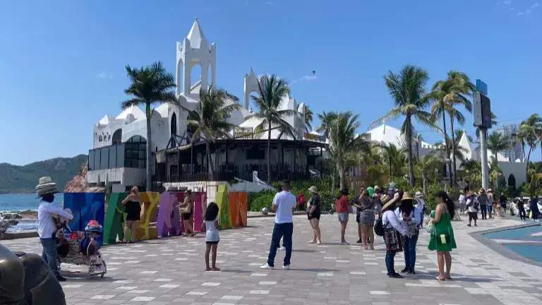 Nuevo Nayarit, Mazatlán y Bahías de Huatulco registraron descensos tanto mensuales como acumulados en el año.