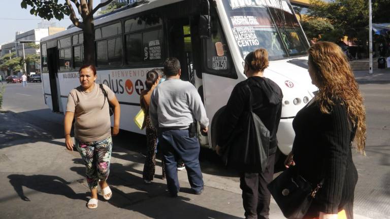 La Dirección de Vialidad y Transporte asegura que el transporte público de Sinaloa sigue operando normal a pesar de la crisis de inseguridad.