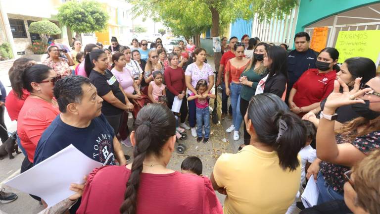 Después de la protesta de padres de familia, este viernes reabrirá el jardín de niños del Infonavit Alarcón.