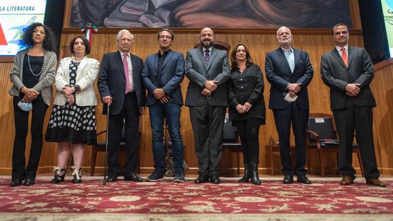 Mario Vargas Llosa acudirá a la Bienal que lleva su nombre, en Guadalajara.