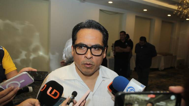 Navarrete Cuevas indicó que se creará un Cuerpo de Bomberos en Juan José Ríos y otro el Eldorado, los nuevos municipios de Sinaloa.