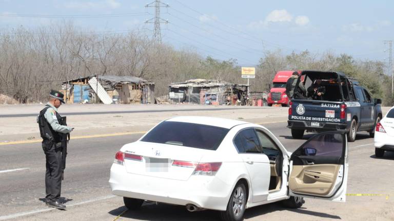 La víctima identificada como Martha, de 64 años de edad y vecina de la Isla de la Piedra, viajaba con familiares a bordo de un vehículo Honda, color blanco.