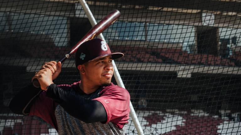 Javier Mireles se integra a Tomateros de Culiacán.