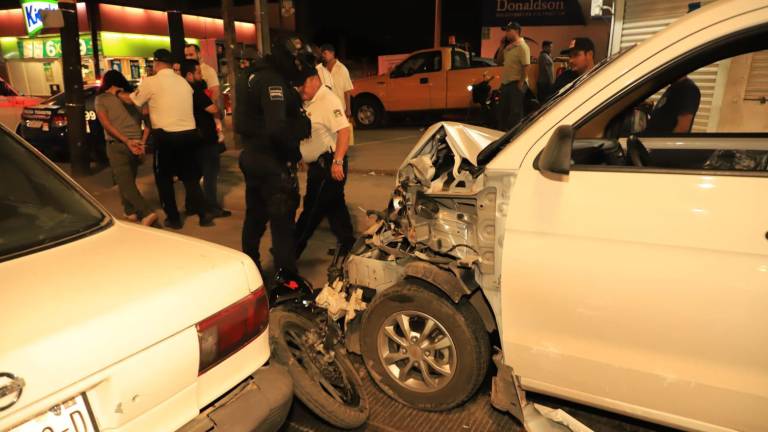 Solo la conductora de una motocicleta resultó lesionada.