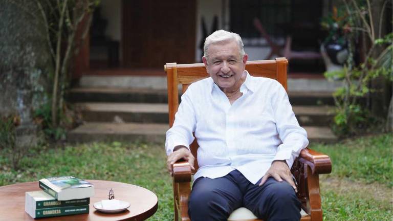 Desde su finca en Palenque, Andrés Manuel López Obrador anunció la publicación de “Grandeza” y habló sobre su nueva etapa dedicada a escribir.