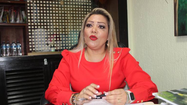 La Alcaldesa de Rosario, Claudia Valdez, afirma que los funcionarios municipales están en la libertad de participar en el proceso electoral si así lo desean.