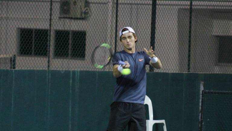 Luis Patiño continuará su actividad en Cancún en la modalidad de dobles.