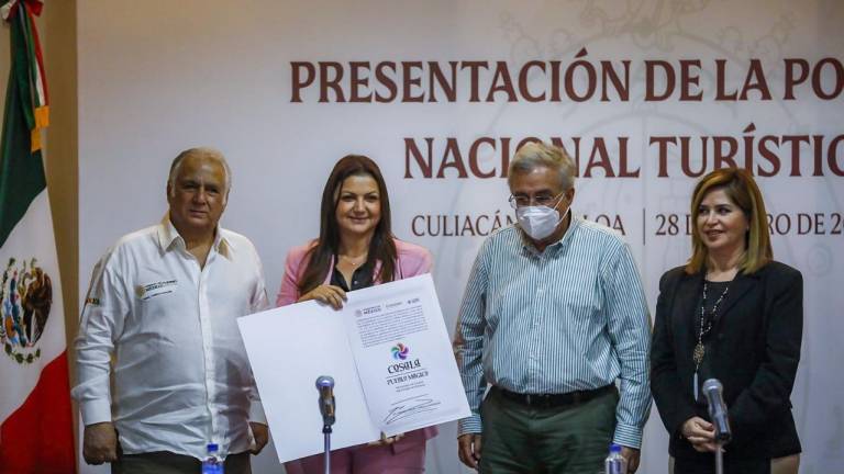 La Alcaldesa de Cosalá recibió la ratificación de Pueblo Mágico por parte de la Sectur