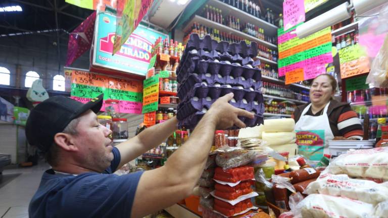 Aunque la inflación se movió a la baja durante febrero, el precio del huevo sigue en aumento.