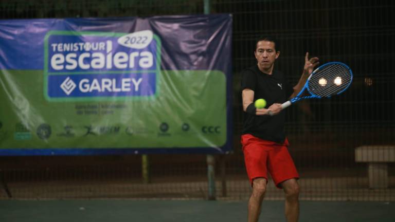 Juan Velarde se instala en final C del Torneo de Tenis Garley