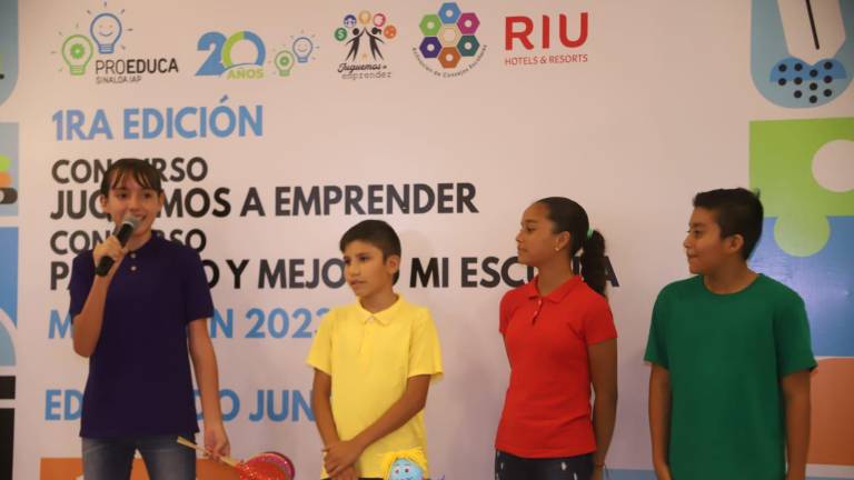 Niños y niñas de diferentes escuelas participaron creando sus propias empresas.