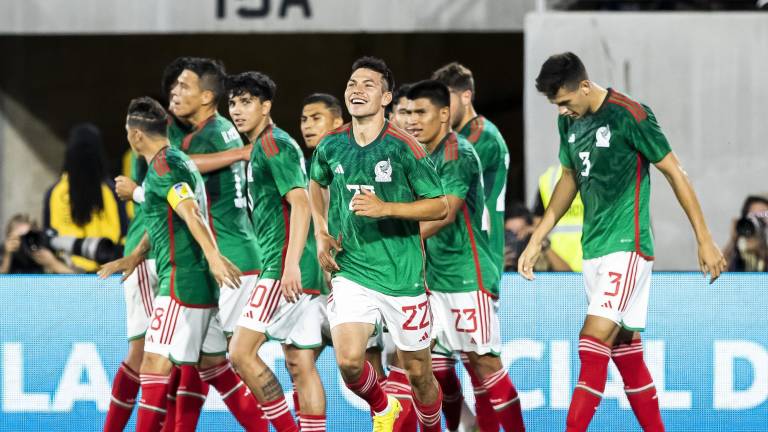 ‘Chucky’ Lozano salvó de la catástrofe a la Selección Mexicana