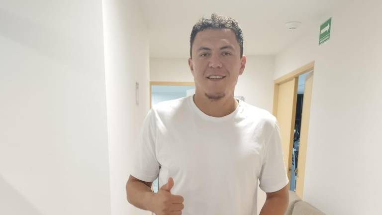 Paco Cruz Tras 12 años en Europa, Paco Cruz regresa al baloncesto nacional.