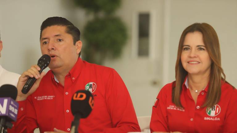 El dirigente del PRI en Sinaloa, Fernando Lugo, explica por qué el partido aprobó la deuda para el Gobierno del Estado.