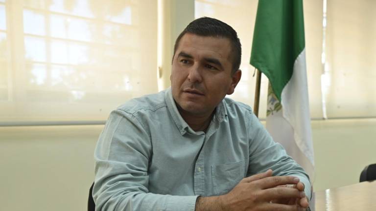 Azareel Angulo Castro, investigador de la UAS, habla de la crisis del agua en Sinaloa.