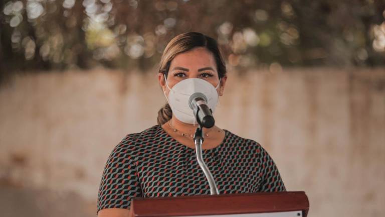 Evangelina Llanes Carreón asumió el domingo como Alcaldesa provisional de Guasave.